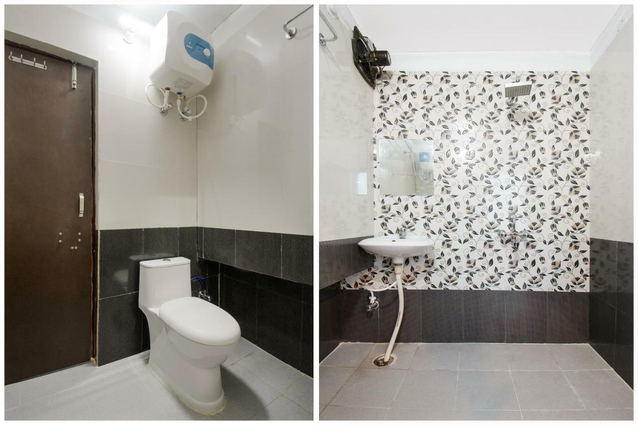 Oyo 45609 The Legend Inn Deluxe Danapur Exterior photo