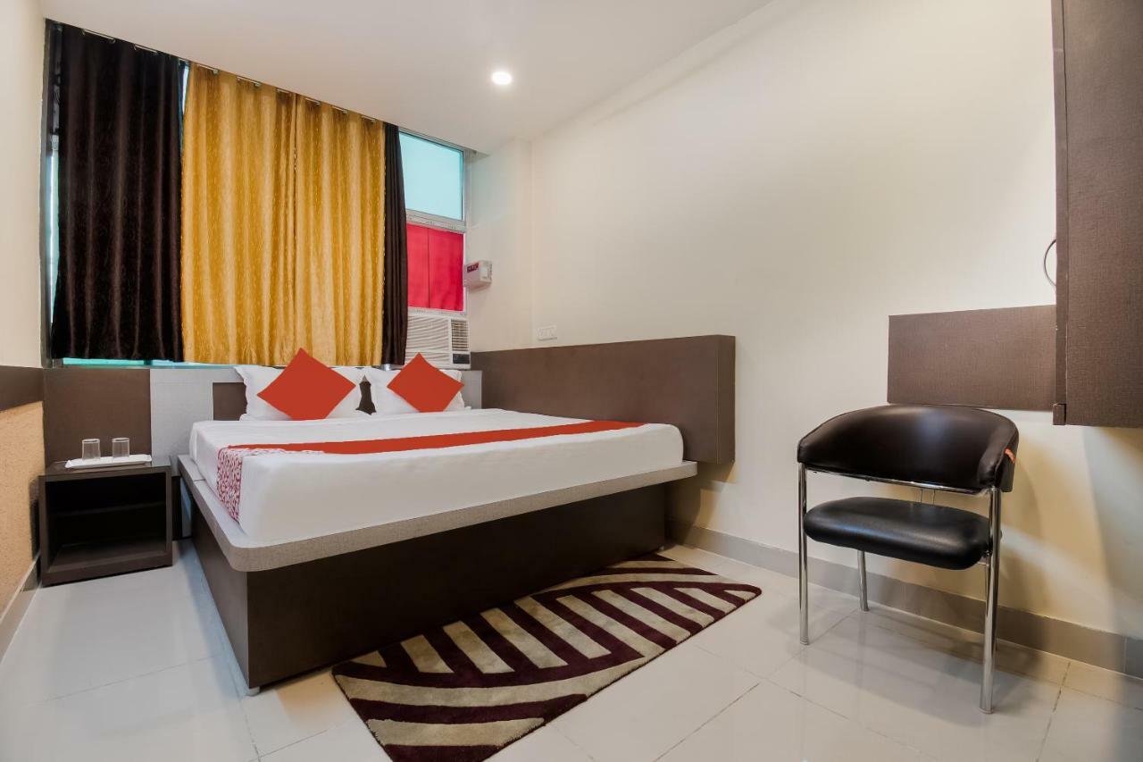 Oyo 45609 The Legend Inn Deluxe Danapur Exterior photo